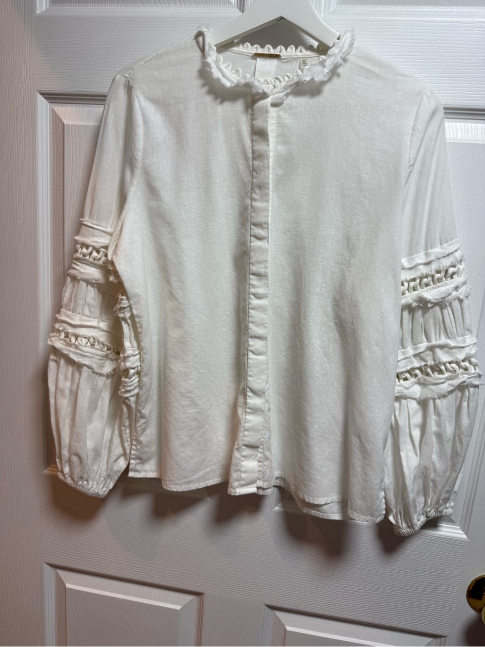 Elie Tahari Cream Ruffle-Trim Button Front Blouse